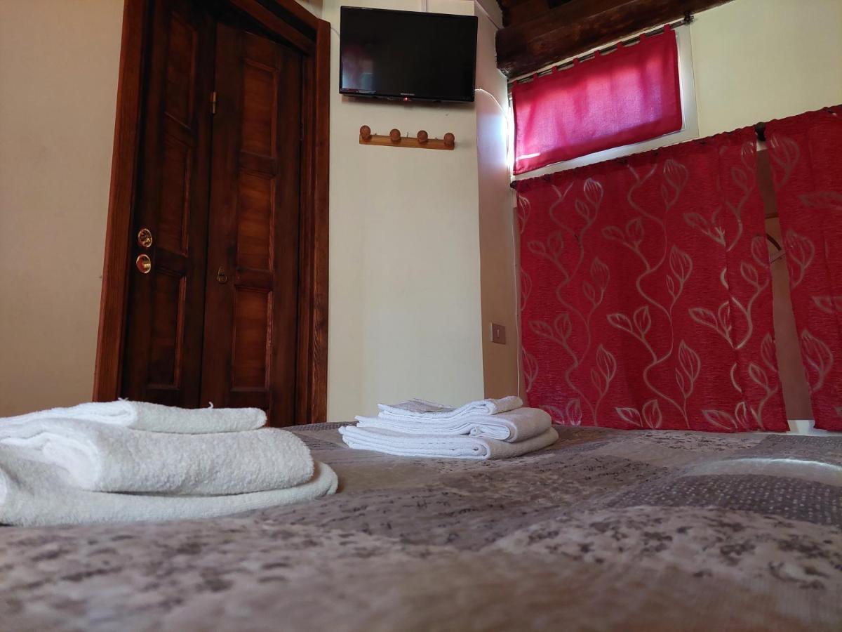 Bed And Breakfast Monticelli Capranica Esterno foto